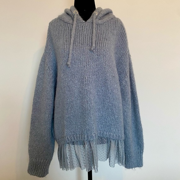 Zara Knit Sweater - Picture 1 of 7